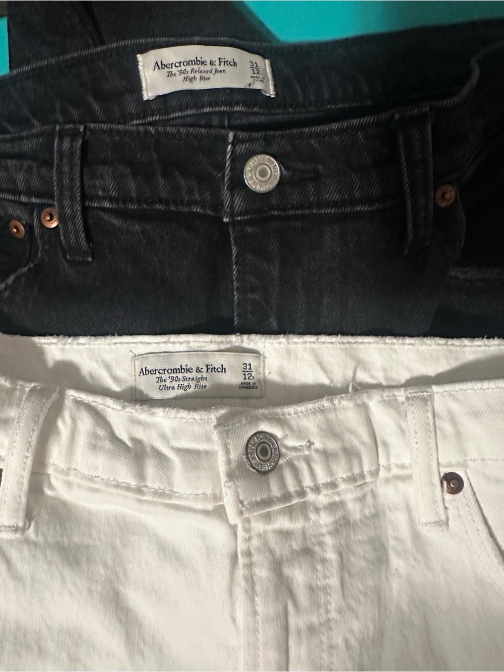 Abercrombie and Fitch 90s straight and relaxed jeans